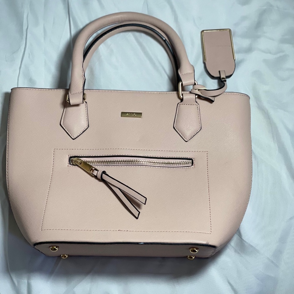 Light Pink Aldo Handbag w/ crossbody strap